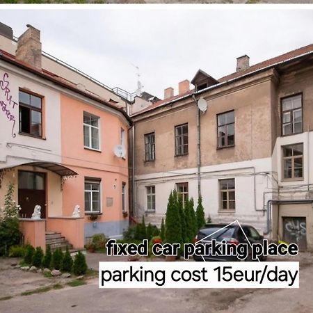 Happy Inn Toto Old Town, Self Check, Parking In The Yard, VNO Buitenkant foto